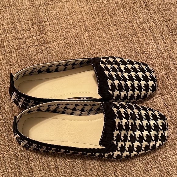 Womens Houndstooths Loafers - Picture 3 of 4